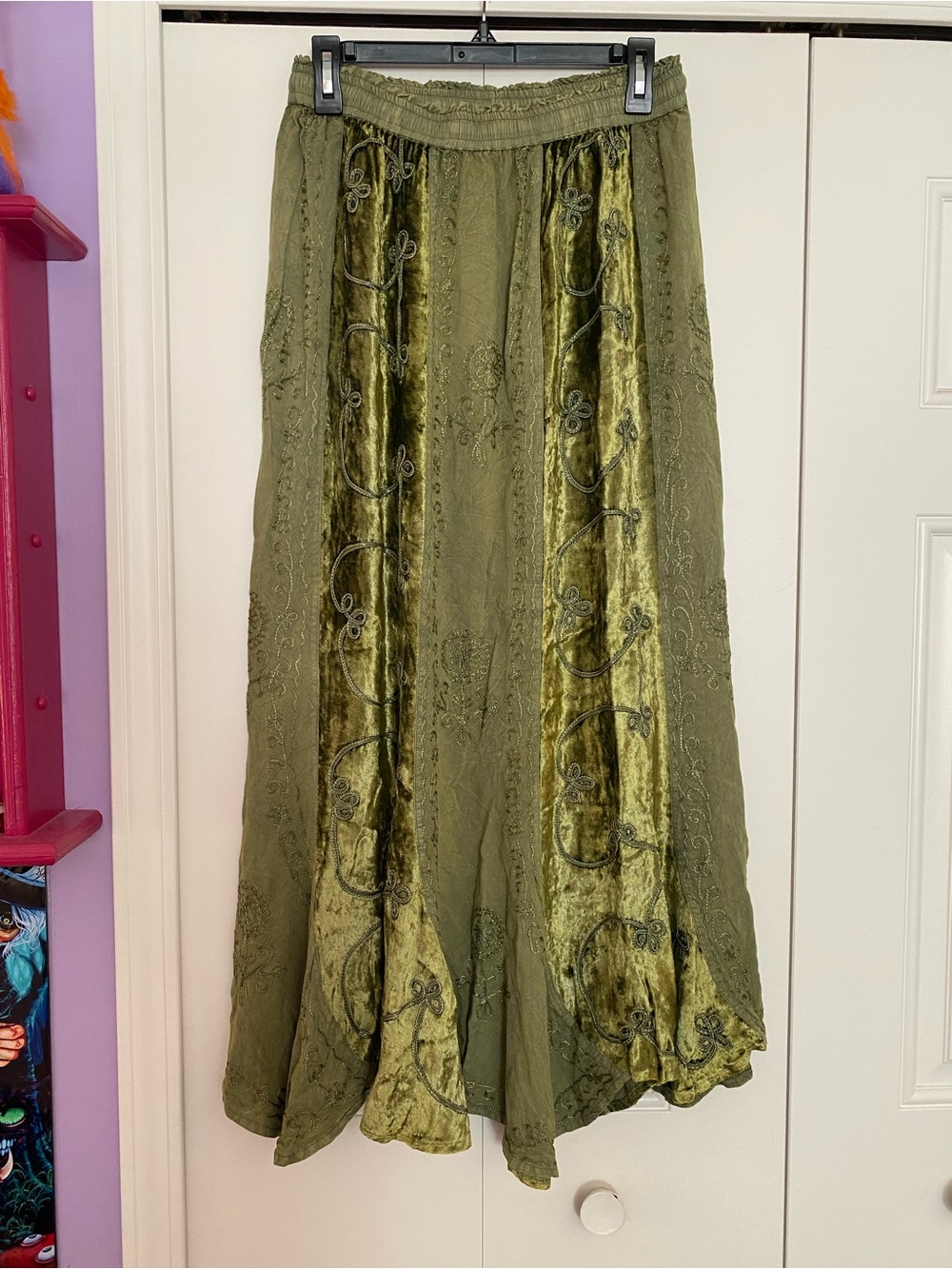 EARTHBOUND Olive Panel Velvet Maxi Skirt - Picture 6 of 10